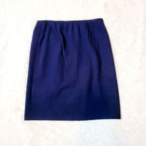 Riri Women's Navy Skirt M4